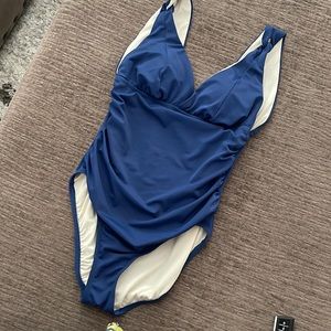 H&M Maternity One suit